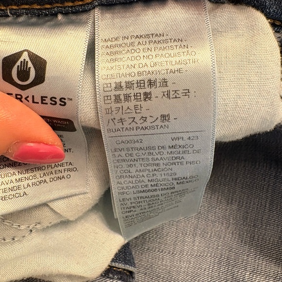 Levi’s 725 High Rise Bootcut Jeans Medium Wash Classic Denim Size 29 - Picture 10 of 10